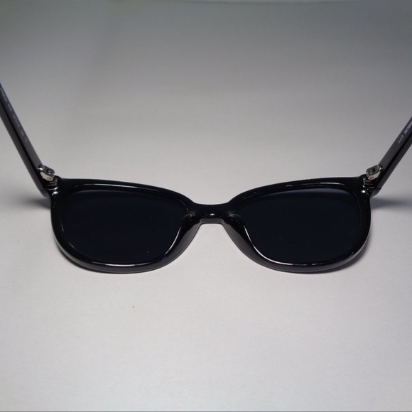 Victoria's Secret Solid Black New Women's Sunglasses - PK0020 - NWT - Picture 12 of 14
